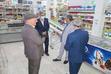 بازدید دکتر دانائی رئیس دانشگاه به اتفاق فرماندار و مدیرکل صنعت، معدن و تجارت استان از سطح شهر سمنان 99.01.10 